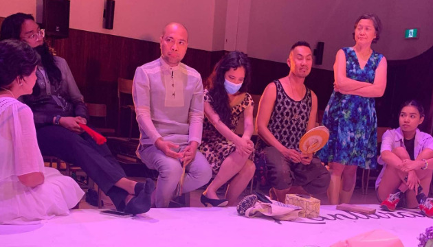 Dr. Dennis Desuyo Gupa (in Barong Tagalog), director of buto/buto: bones are seeds, listens to the production team's observations (L-R: Vernie Caparas, Josh Rasalan, Dennis, Karla Comanda, Alvin Erasga Tolentino, Susan Academia-De Guzman, Sherine Menes) on closing night. Photo care of Abi Padilla.