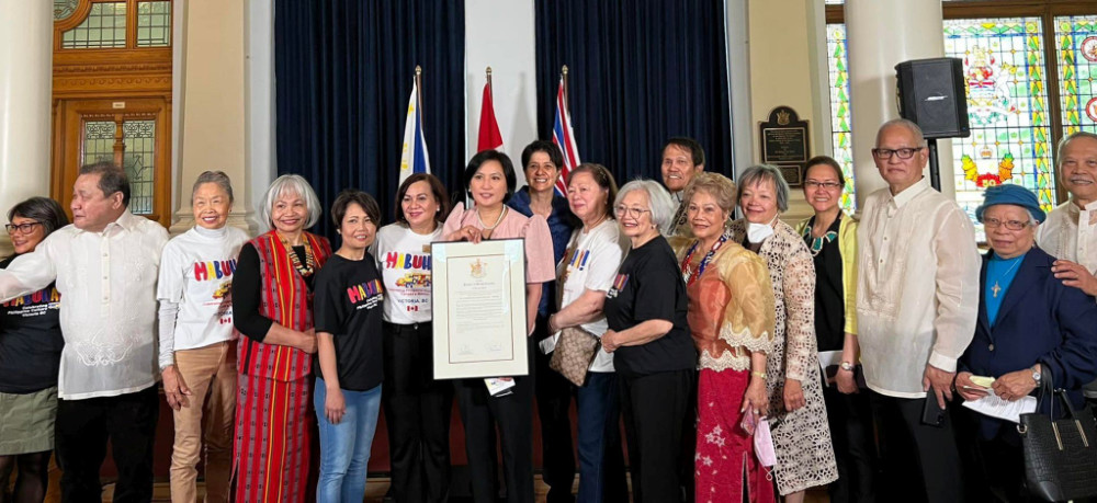 Members of the Filipino community in British Columbia join Consul General Maria Andrelita Austria and MLA Mable Elmore (centre) at the B.C. Legislature. Photo by Sid Emmanuel and Ligaya Sukke. 