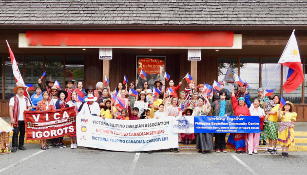 The Victoria Filipino Canadian Association and its affiliates shared their native traditions at the event.